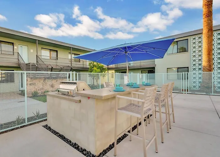 Apartment Poolside W Rooftop Deck - Walk To Old Town