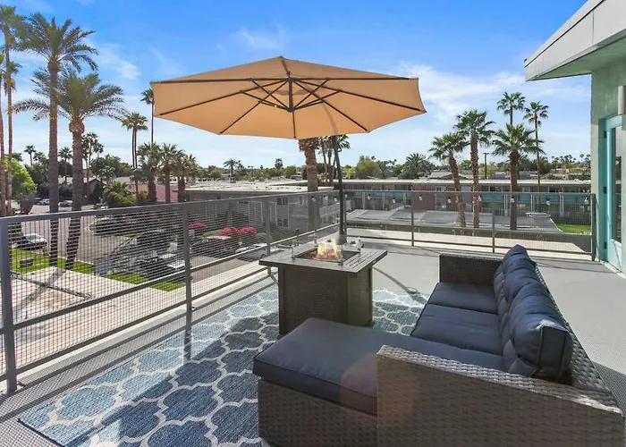 Poolside W Rooftop Deck - Walk To Old Town Apartment Scottsdale